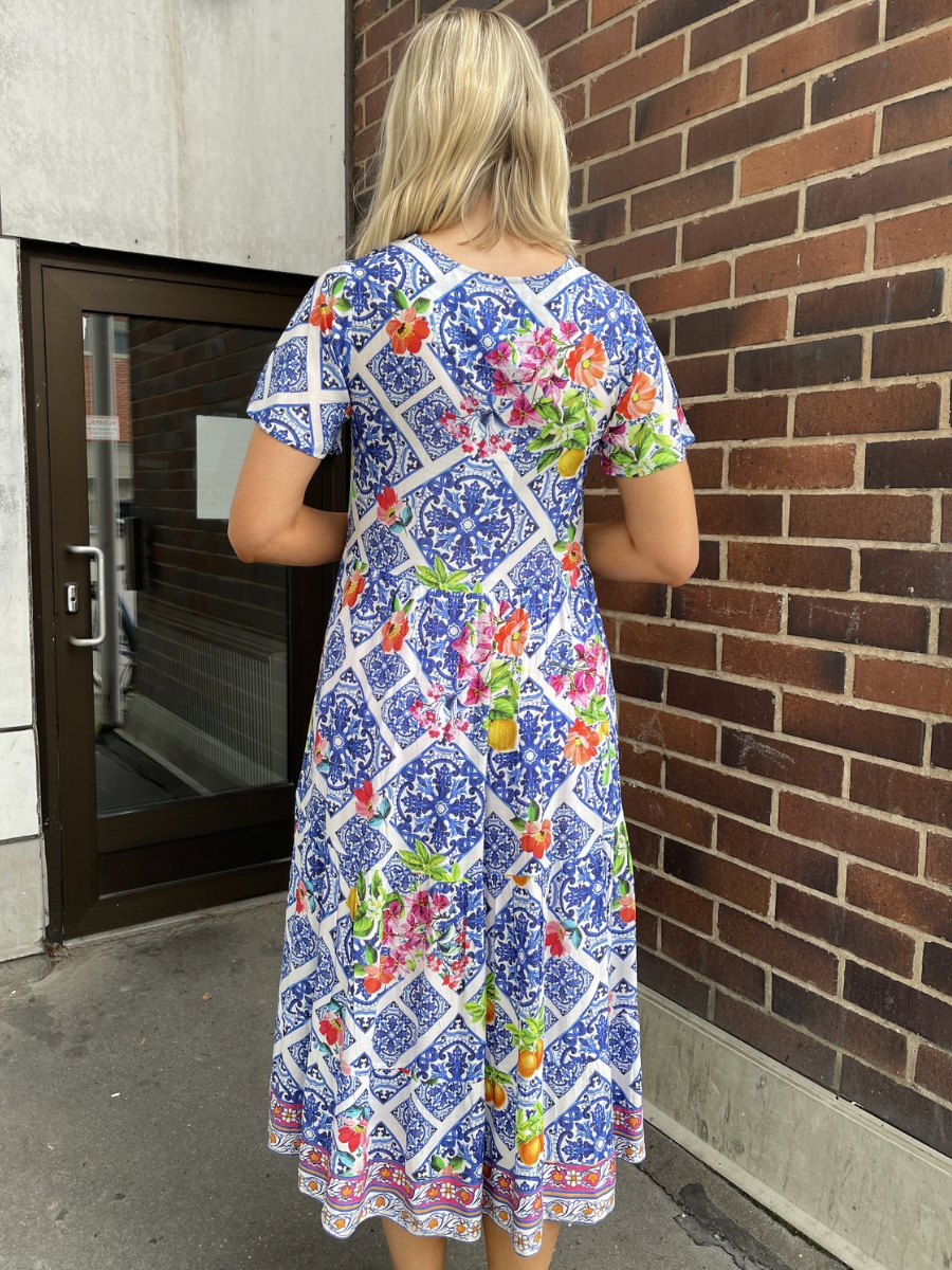 Orientique x Escape mekko, Lilah Midi