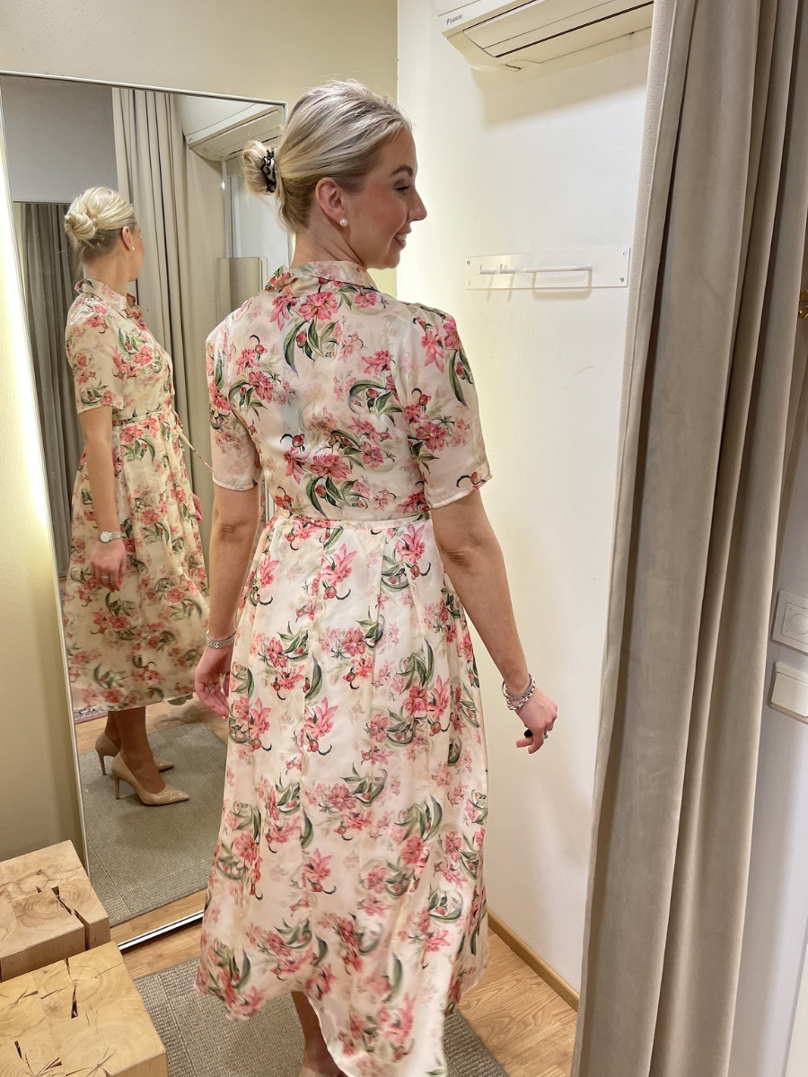 Eleria Cortes juhlamekko, kukkakuosinen sifonki 126613