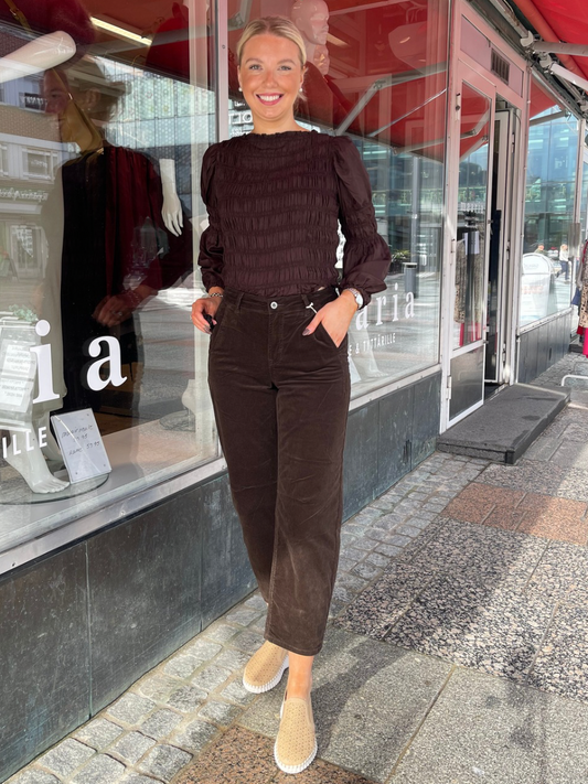 Caitlina samettihousut 19W Fine Cord, Ruskea