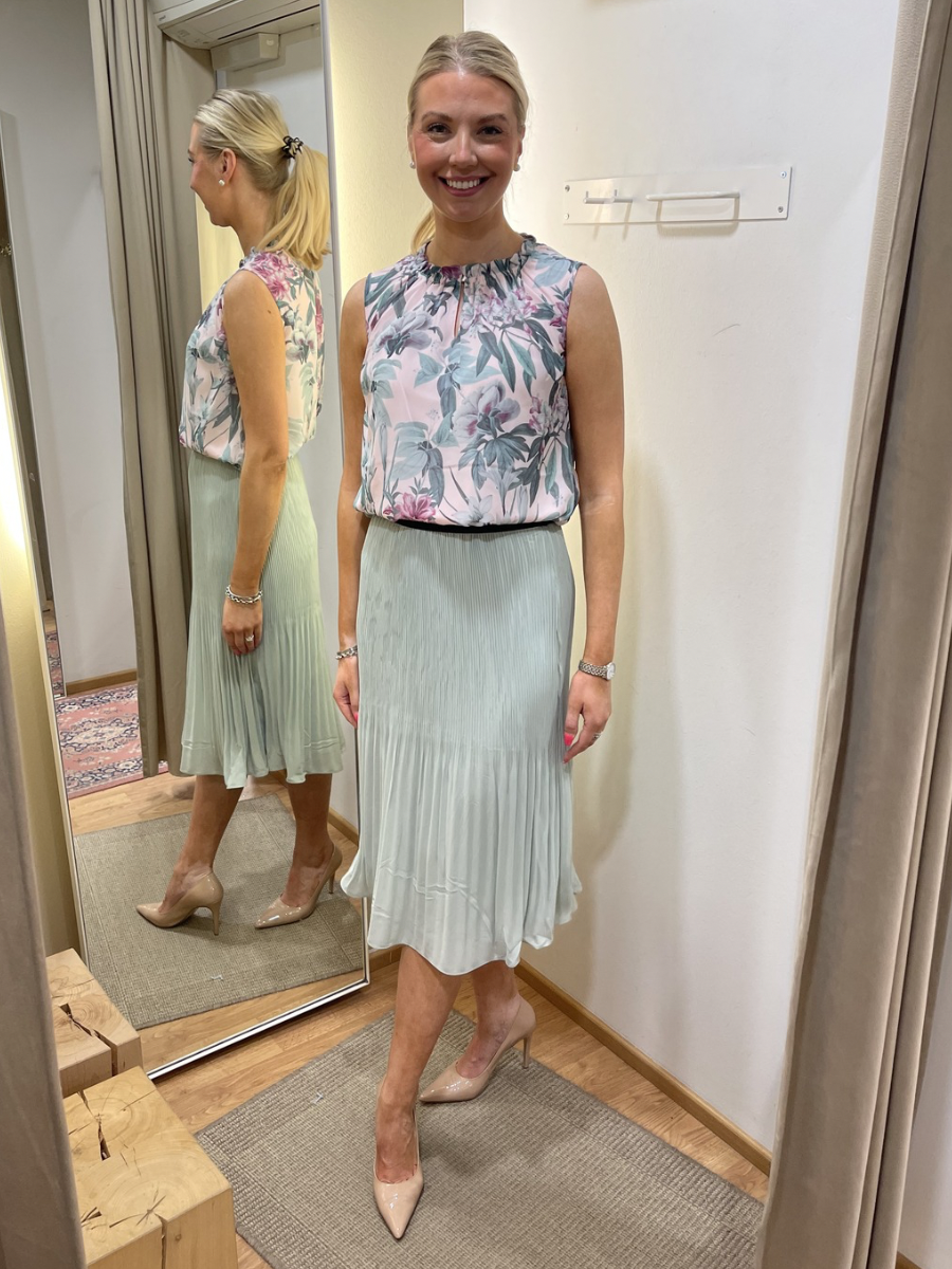 STI Hertta pliseehame, 4 väriä