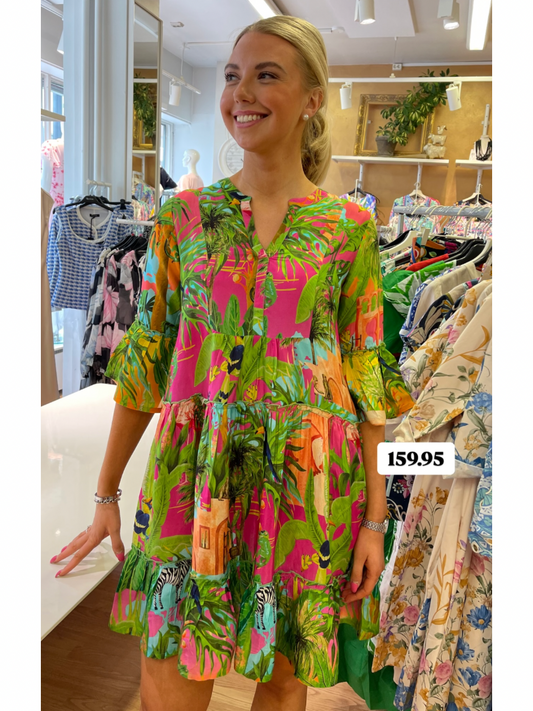 Orientique x Escape mekko, Lani Dress Layers Frill Sleeve