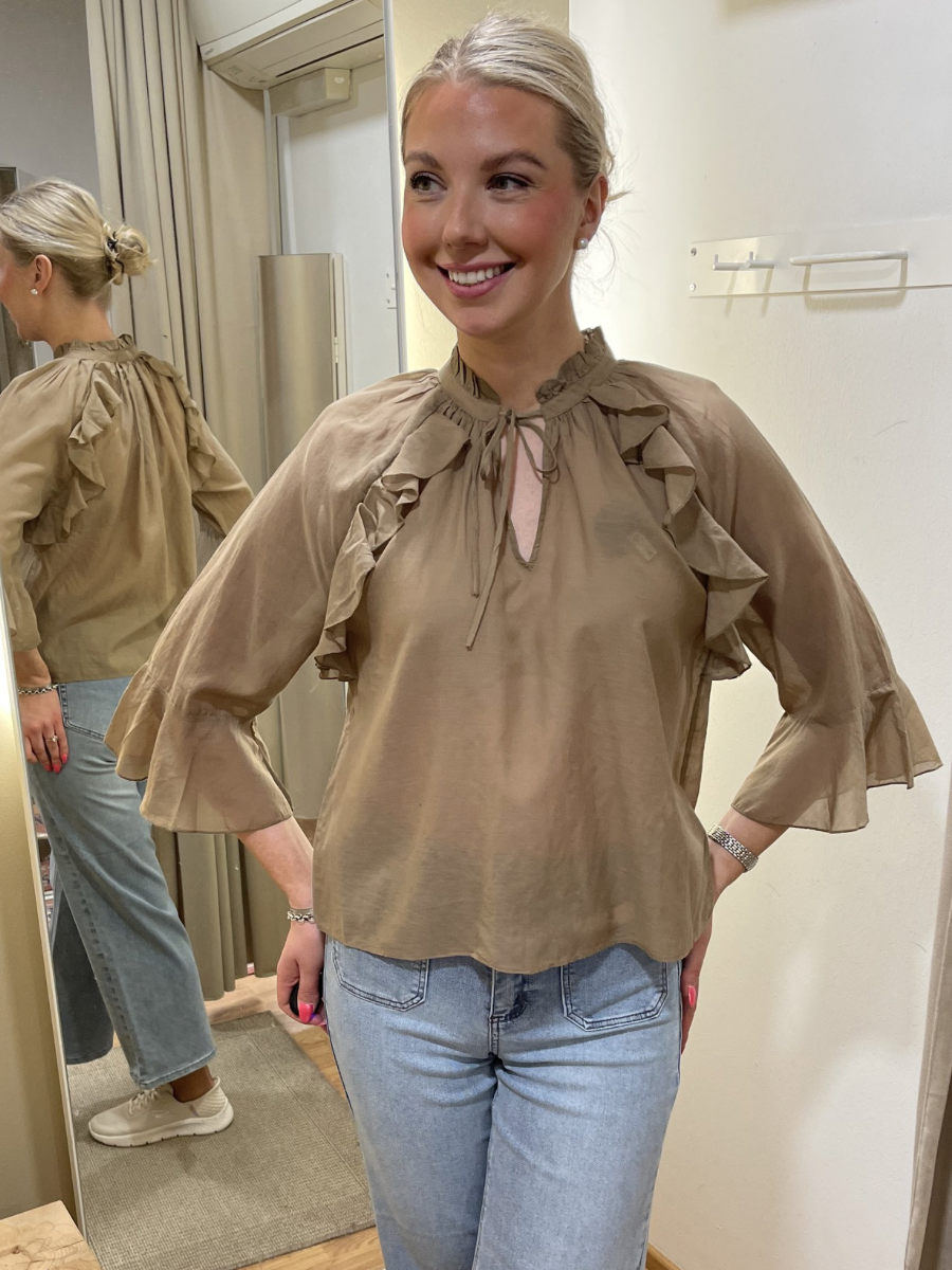 Kaffe Flora pusero, eri värejä