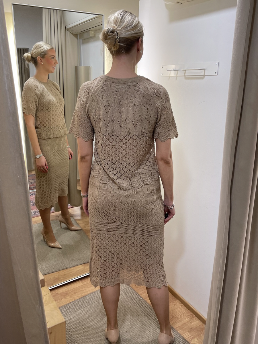 Cream Sevija neulospusero, Light ambhora