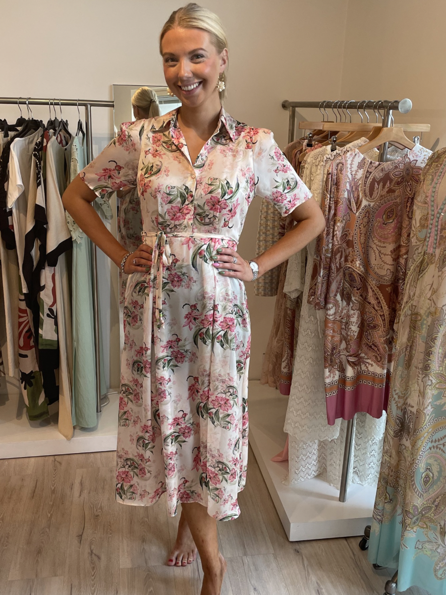 Eleria Cortes juhlamekko, kukkakuosinen sifonki 126613