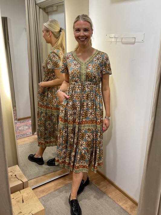 Orientique x Escape mekko Vera 40159