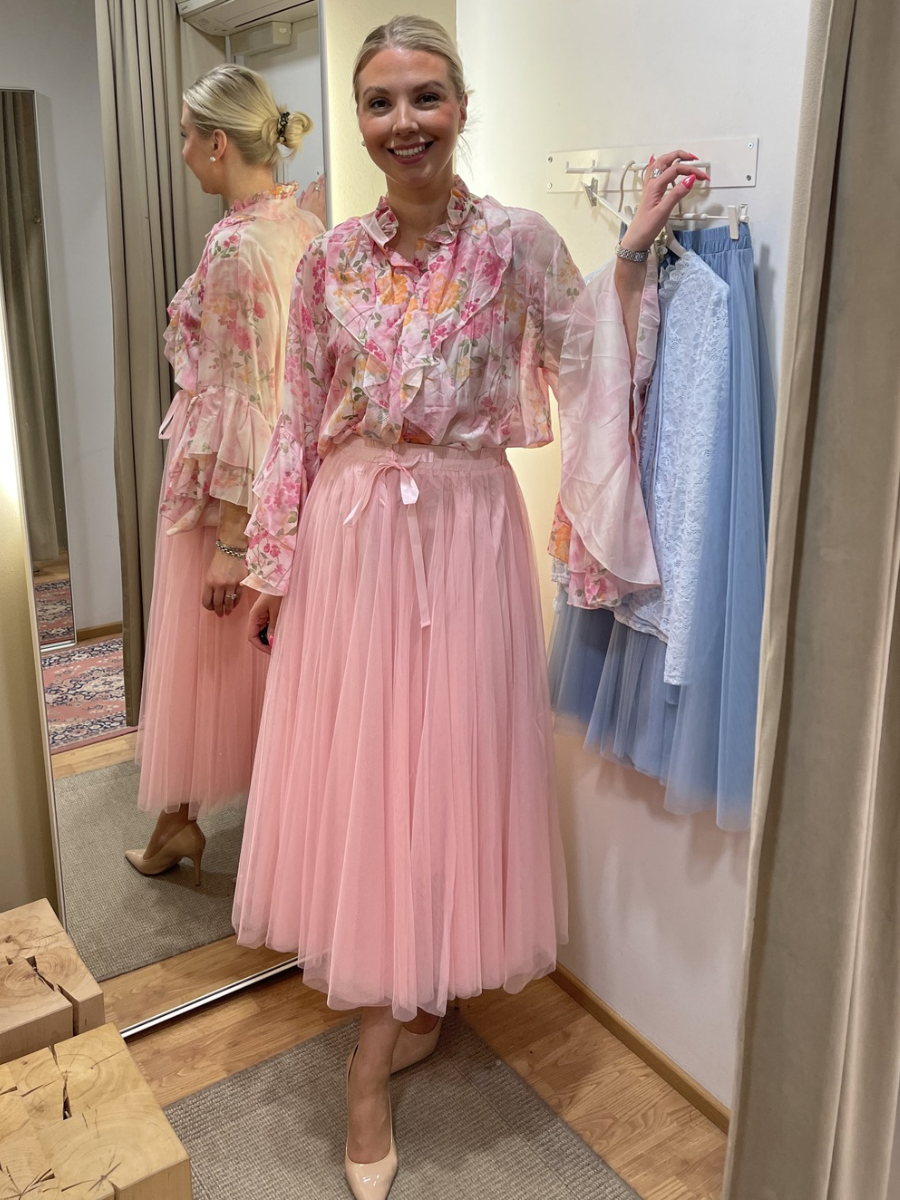 Tyllihame Taupe, vaaleanpunainen, vanha roosa, tummansininen, oliivinvihreä, vaaleansininen, nude ja musta