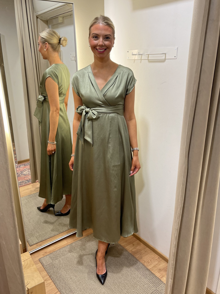 CR Loretta mekko, Oil Green