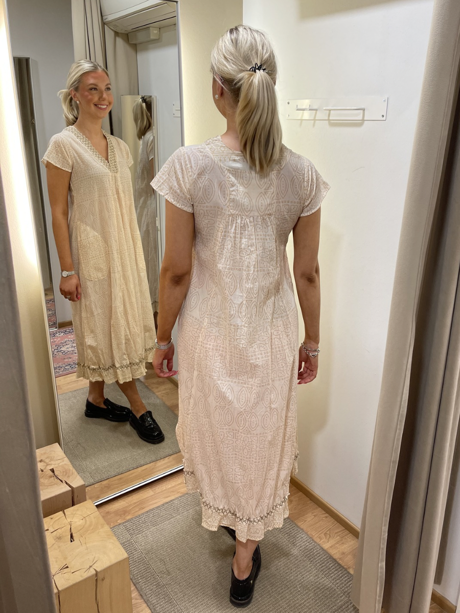 Orientique x Escape, Veronica Dress V Cap Sleeve 91248