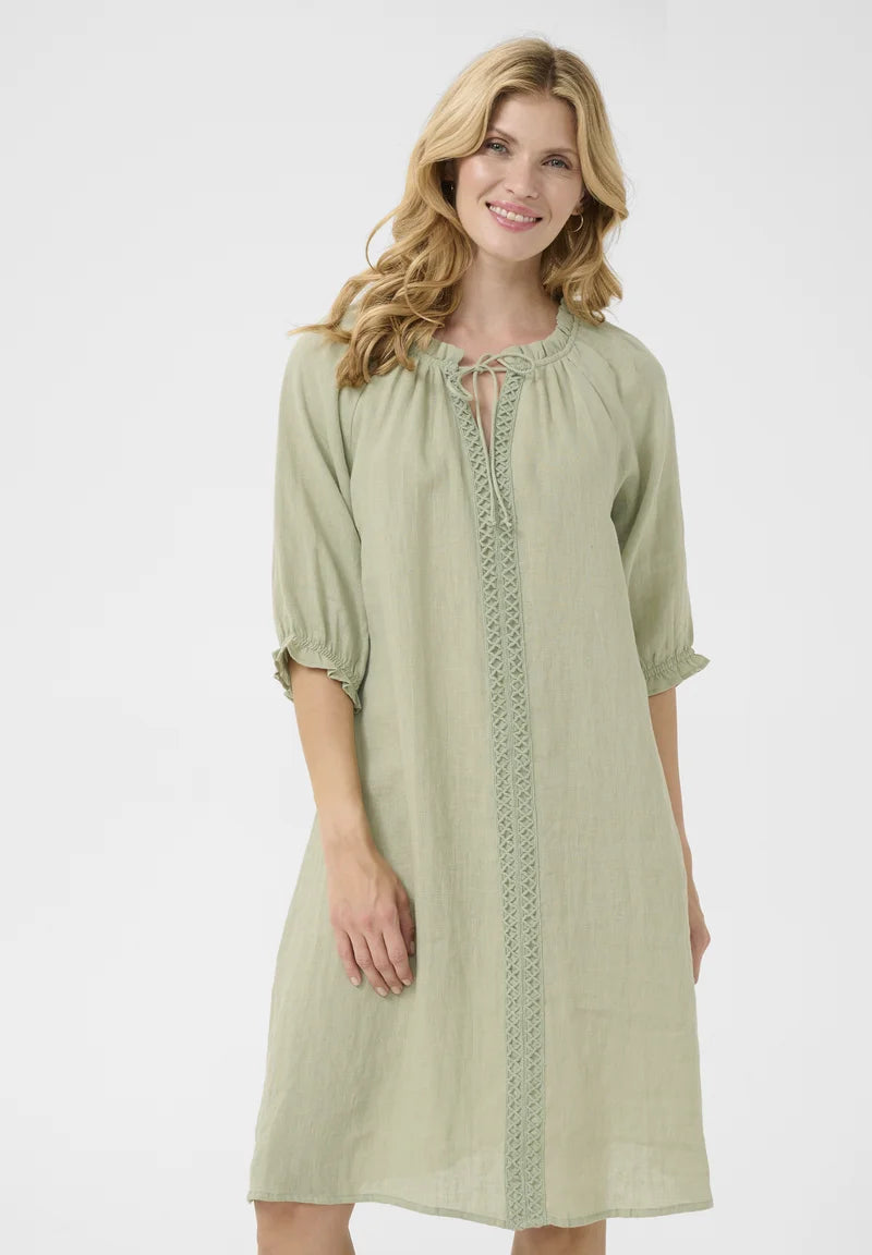 Bellis Lace pellavamekko: vihreä tee, musta ja beige