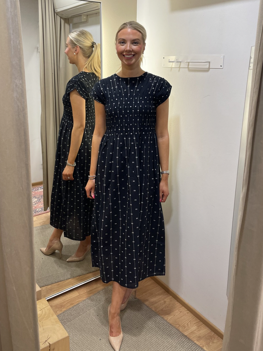 SL Amelie mekko, musta