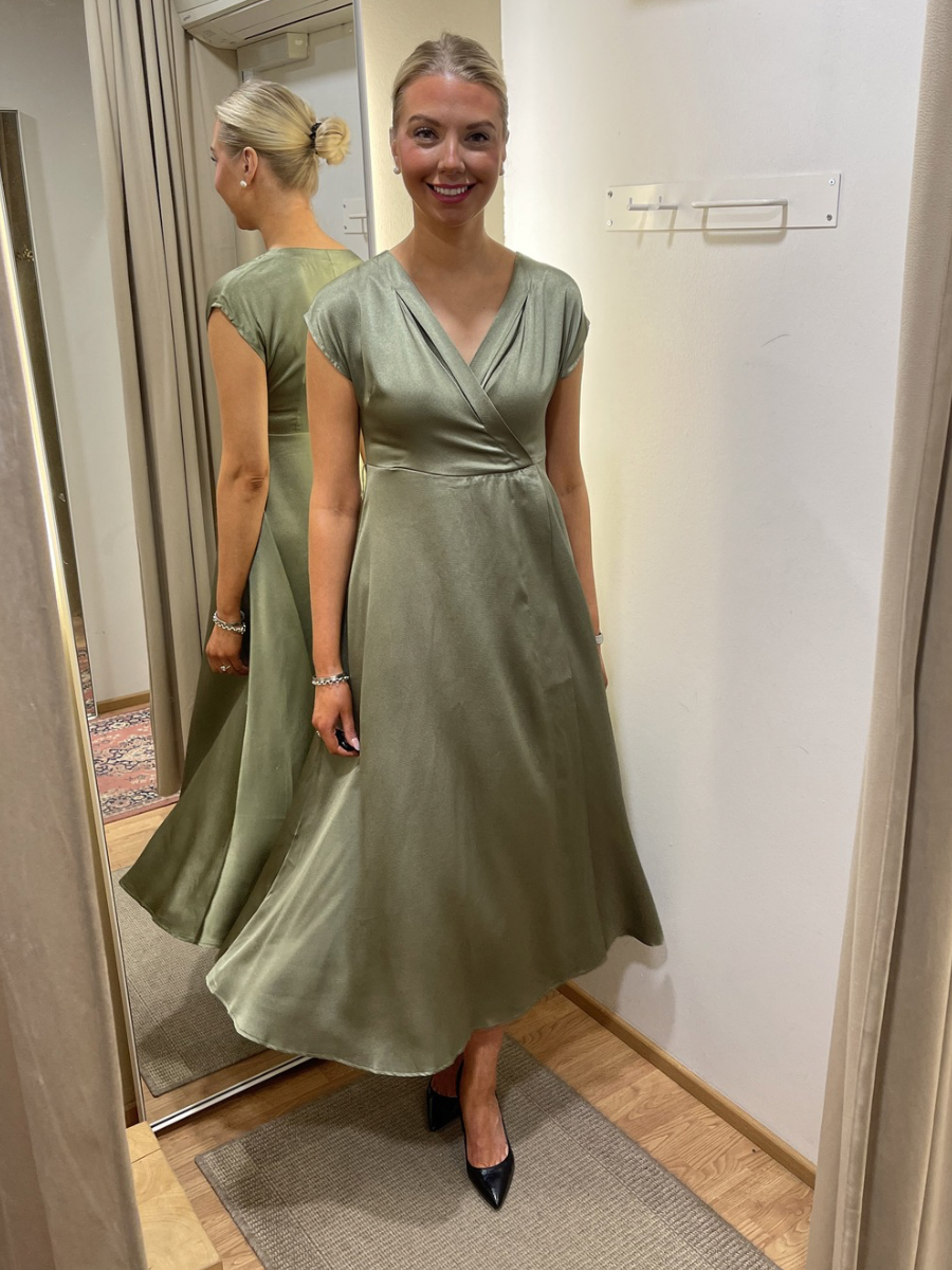 CR Loretta mekko, Oil Green