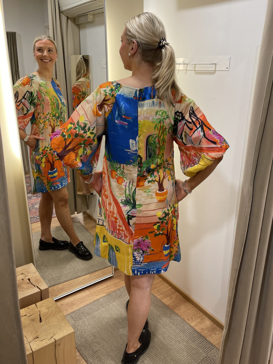 Orientique x Escape mekko 30158 Sardinia Dress Puff Sleeve