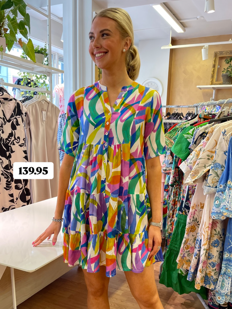 Orientique x Escape mekko, Melinda Dress Layers Frill Sleeve