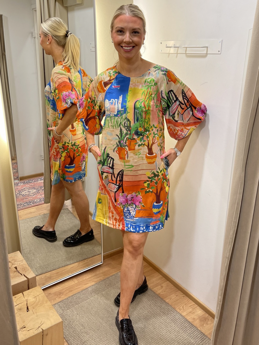 Orientique x Escape mekko 30158 Sardinia Dress Puff Sleeve