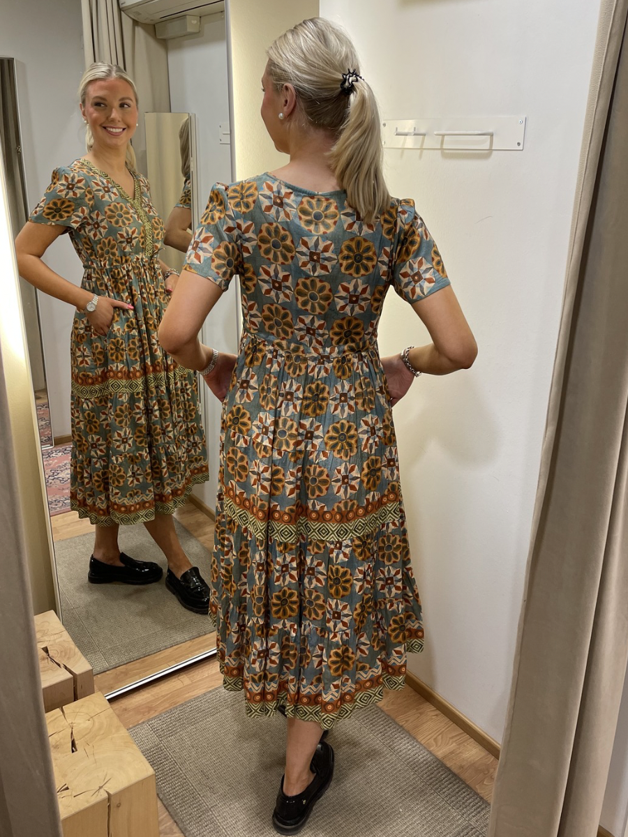 Orientique x Escape mekko Vera 40159