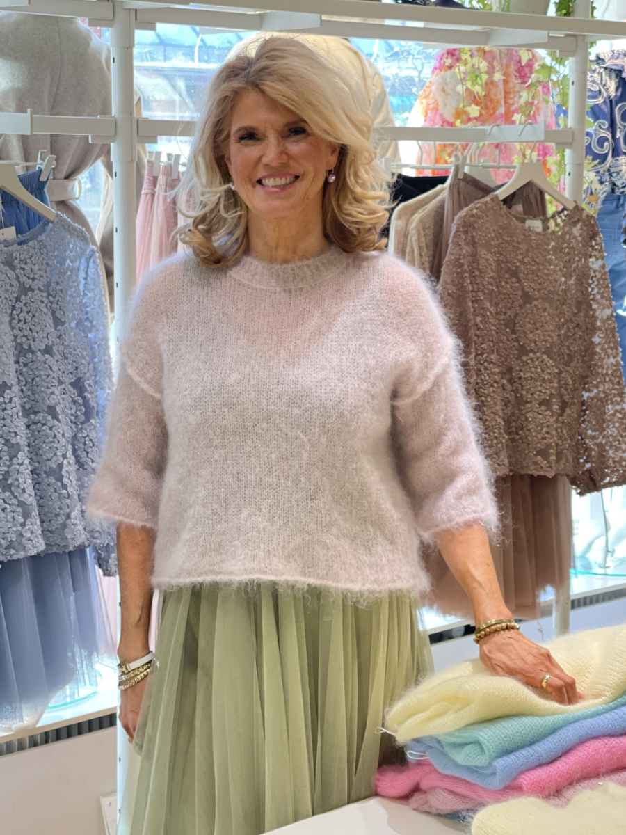 Huntu mohairneule, eri värejä