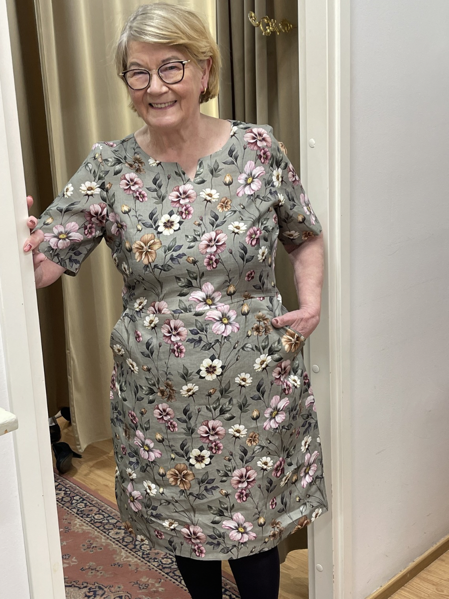 STI Carenne pellavamekko, 2 väriä