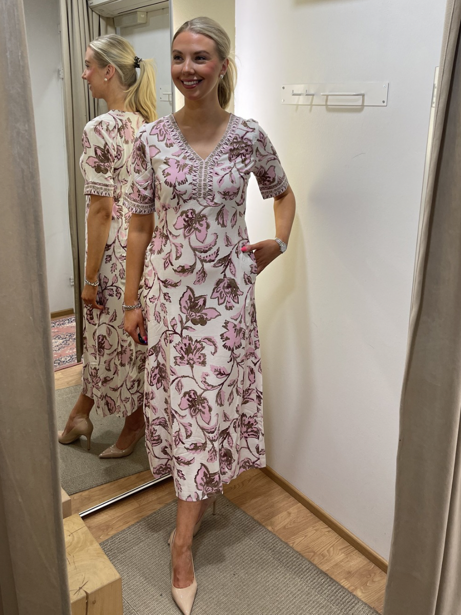 Cream Tiah mekko, Pink Flower