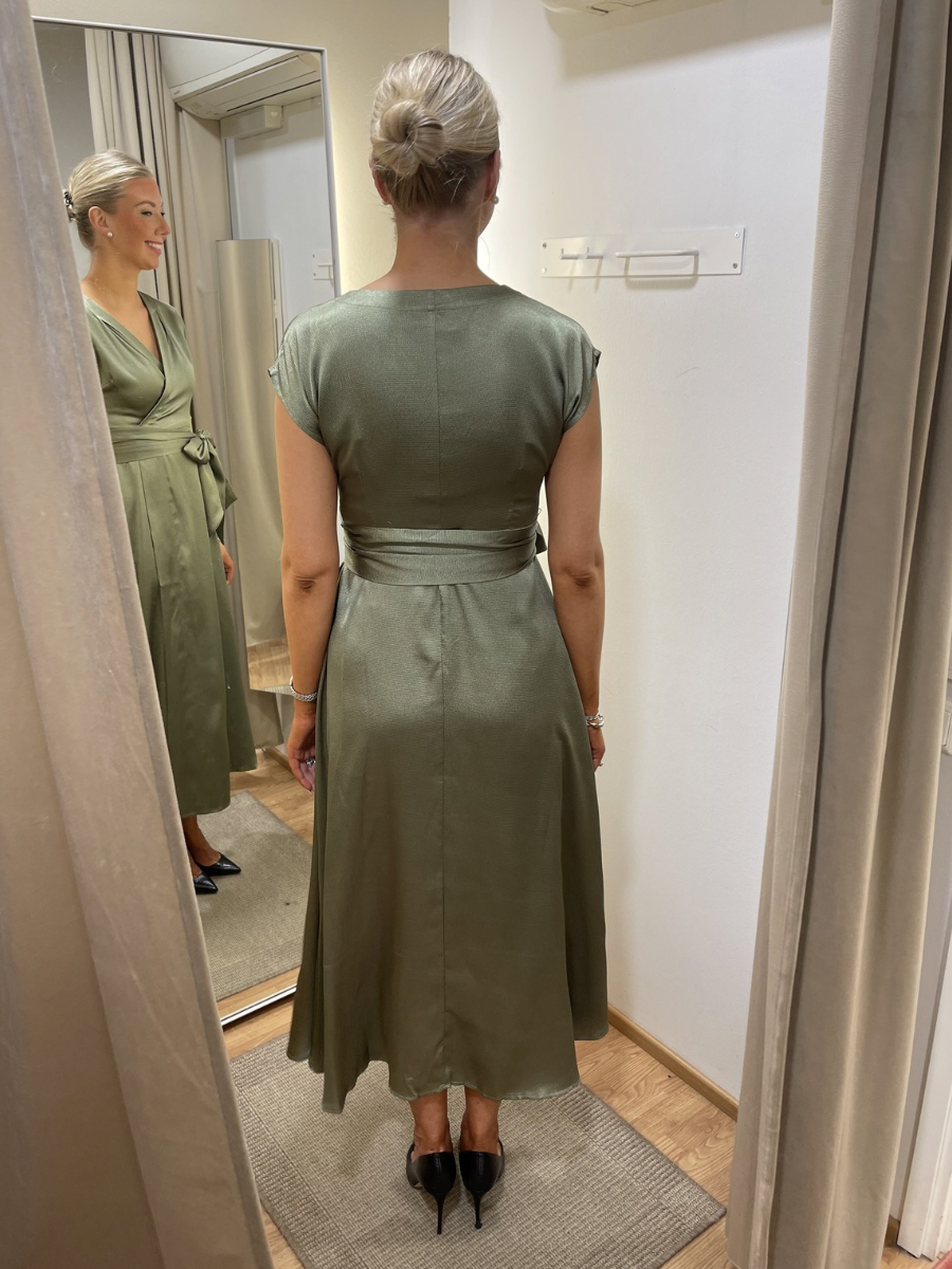 CR Loretta mekko, Oil Green