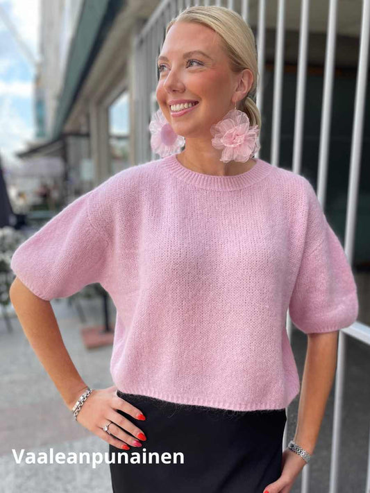 Bella neulepusero, eri värejä