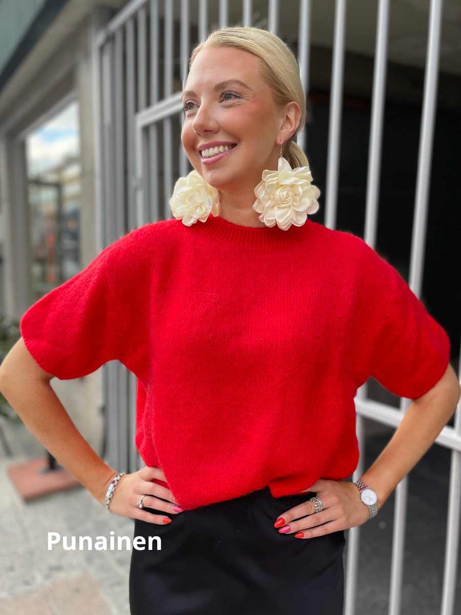 Bella neulepusero, eri värejä