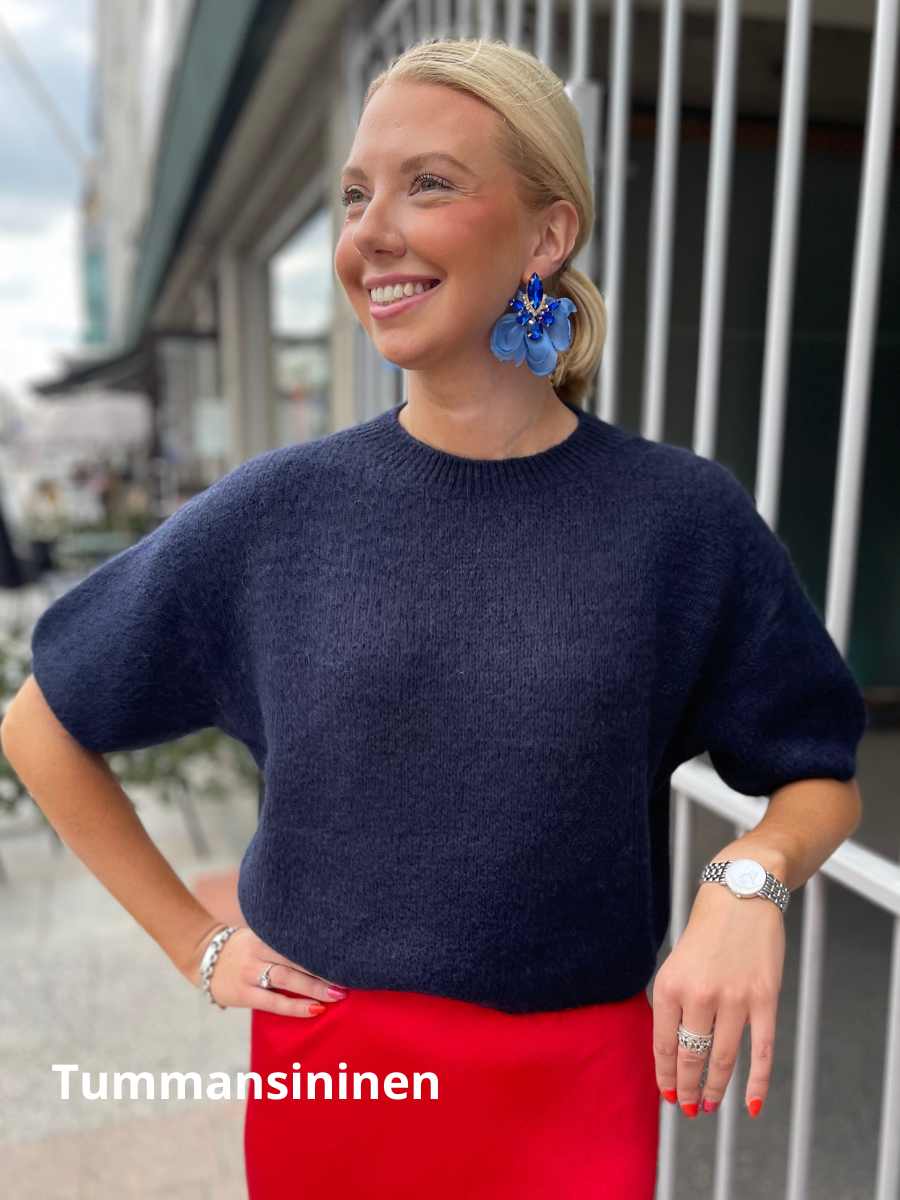 Bella neulepusero, eri värejä