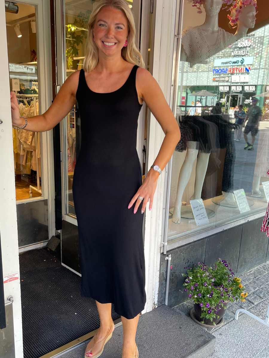 Kaffe Carmin trikoomekko, oranssi ja musta