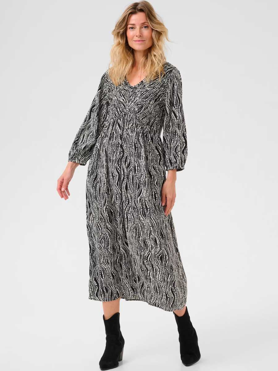 Cream Tiah mekko, eri kuoseja