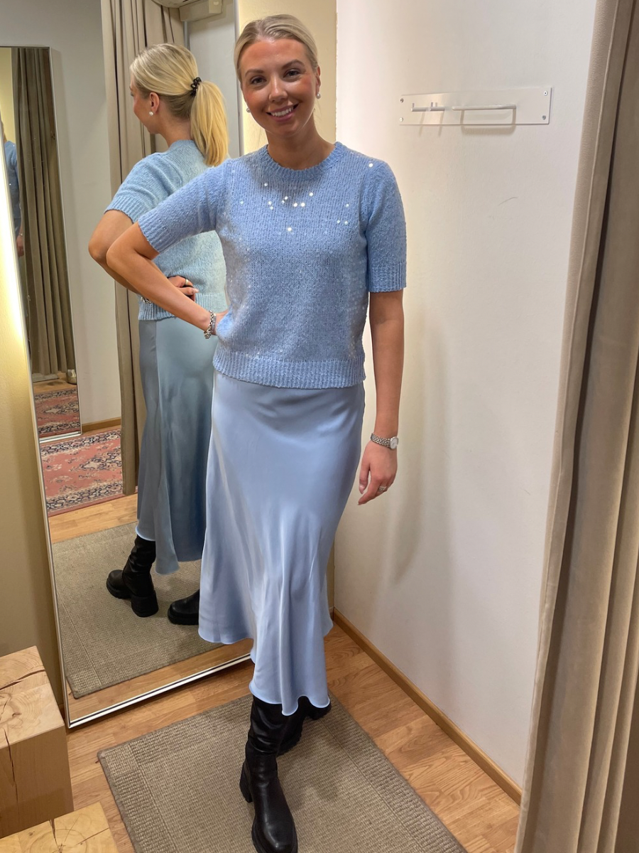 Silva satiinihame, vaaleansininen, oliivinvihreä, tummansininen ja musta