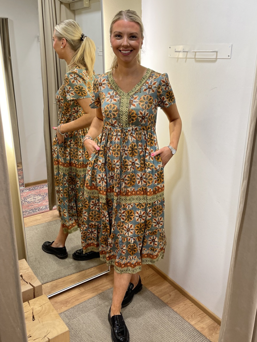 Orientique x Escape mekko Vera 40159