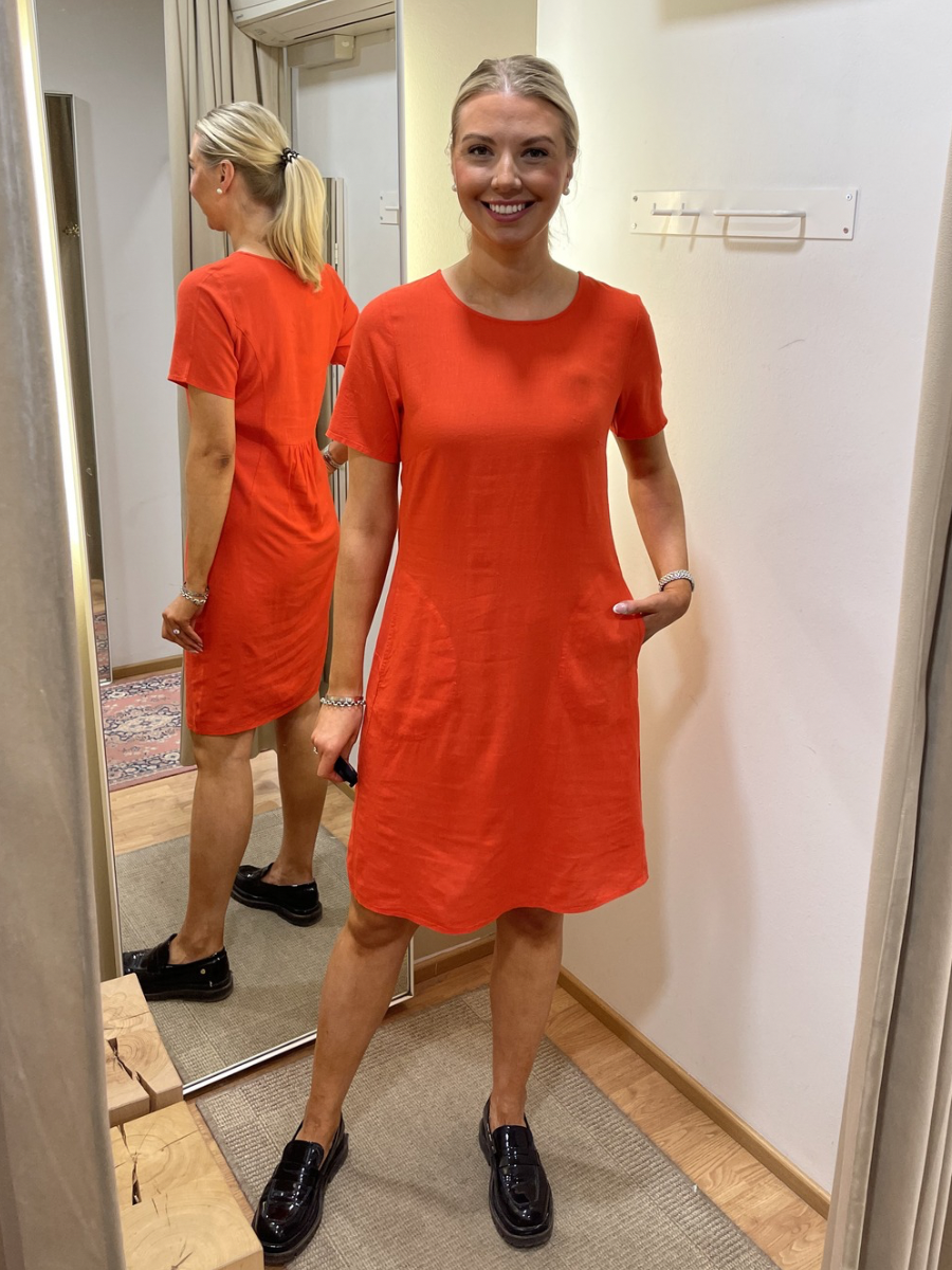 Kaffe Milia pellavasekoitemekko, Pinkki ja oranssinpunainen