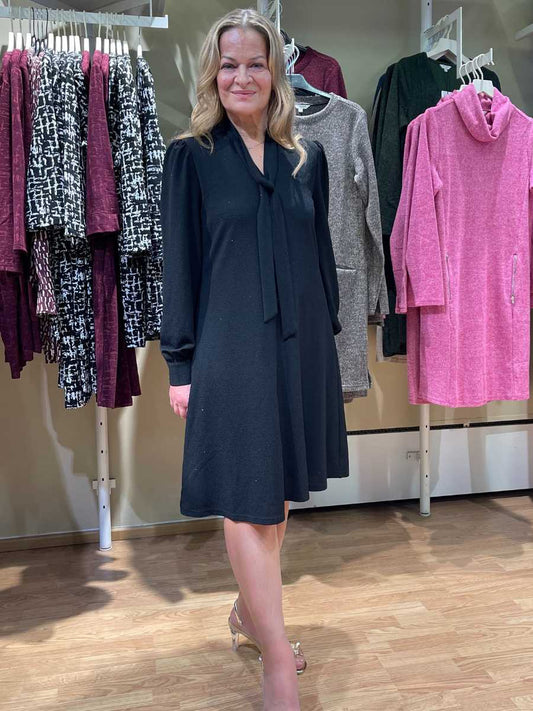 Esqualo mekko, musta lurex