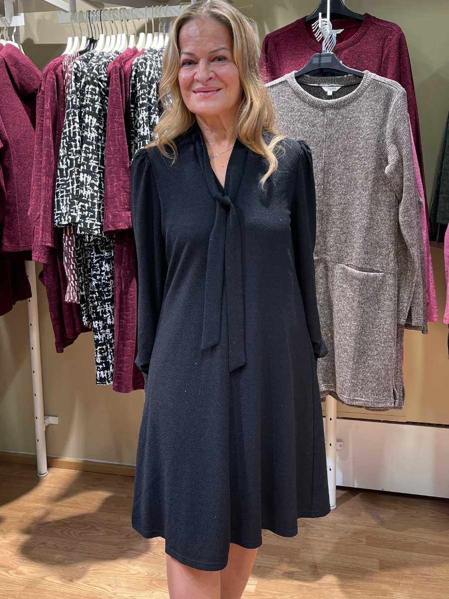 Esqualo mekko, musta lurex