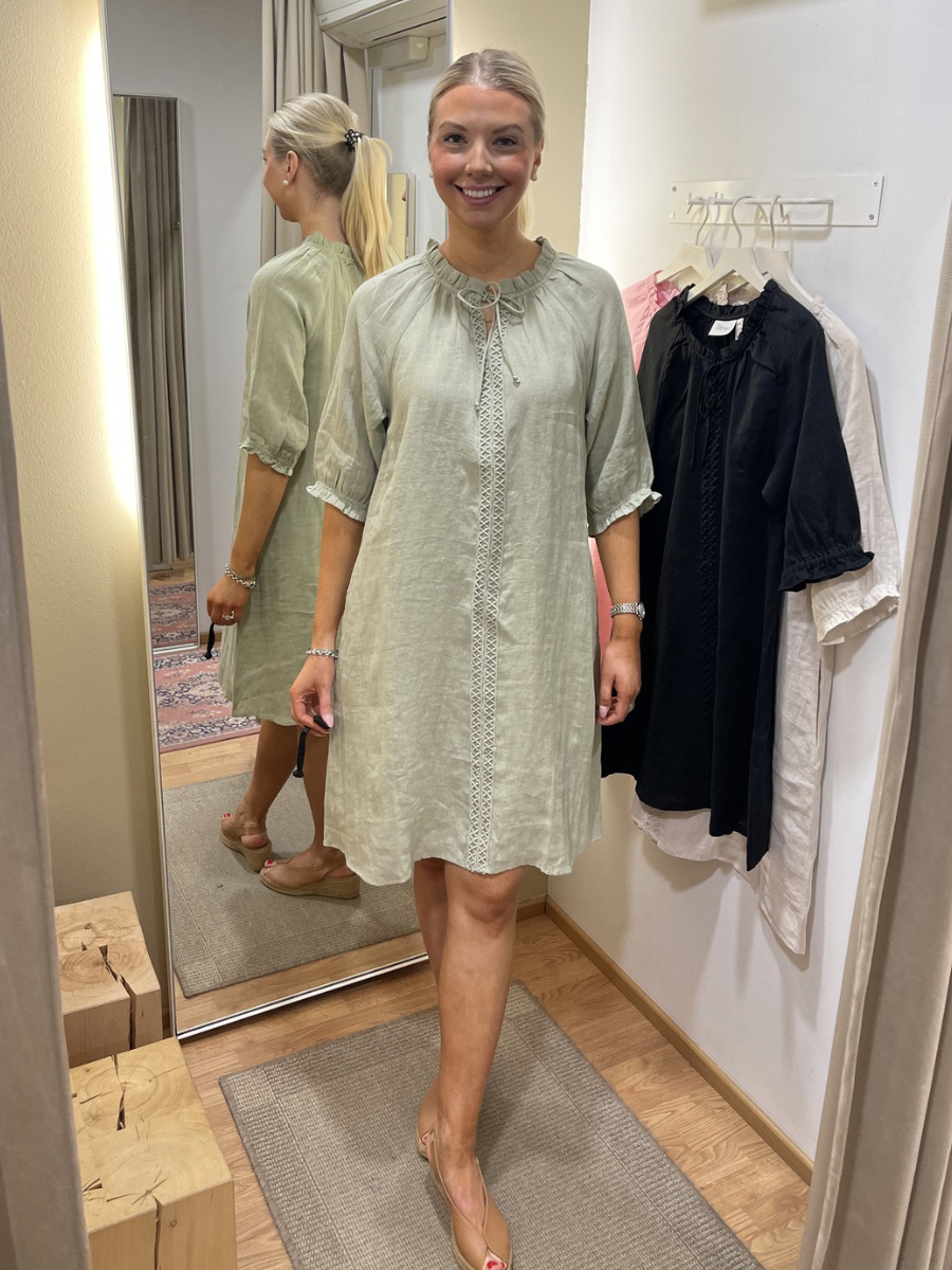 Cream Bellis Lace pellavamekko , eri värejä