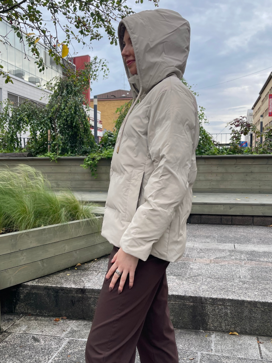 Lyhyt toppatakki, hiekka