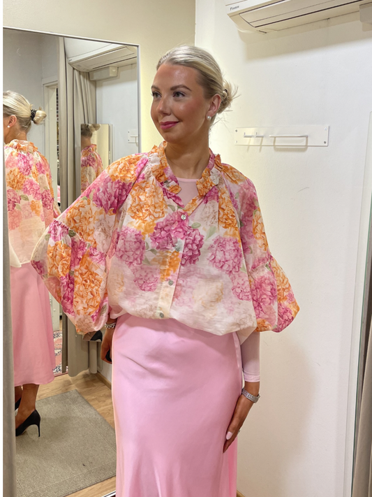 Emma pionipusero, eri värejä