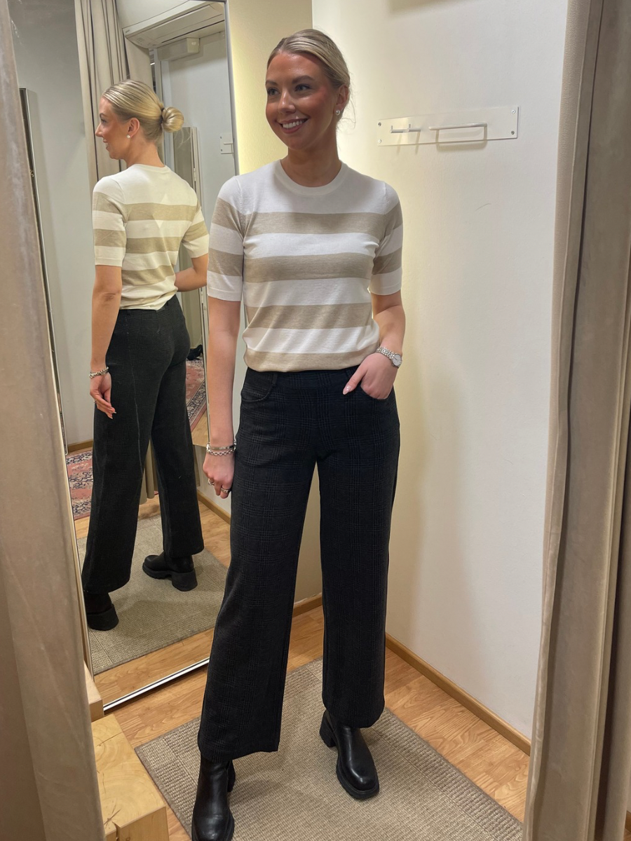 Laurie Donna Loose ML 101192