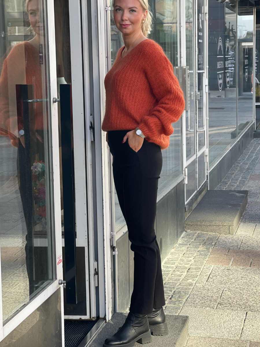 Laurie Taylor Regular housut, musta 101129