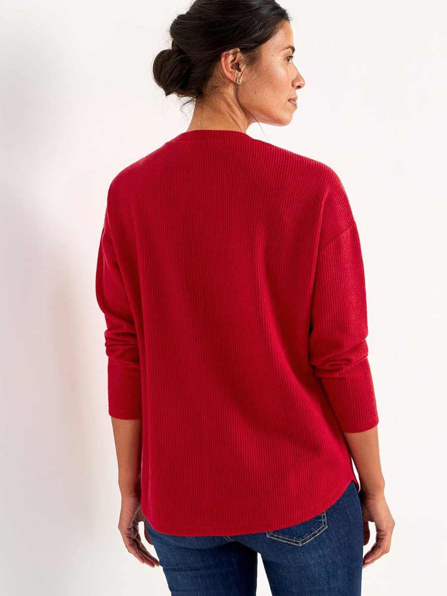 Pehmopusero, eri värejä