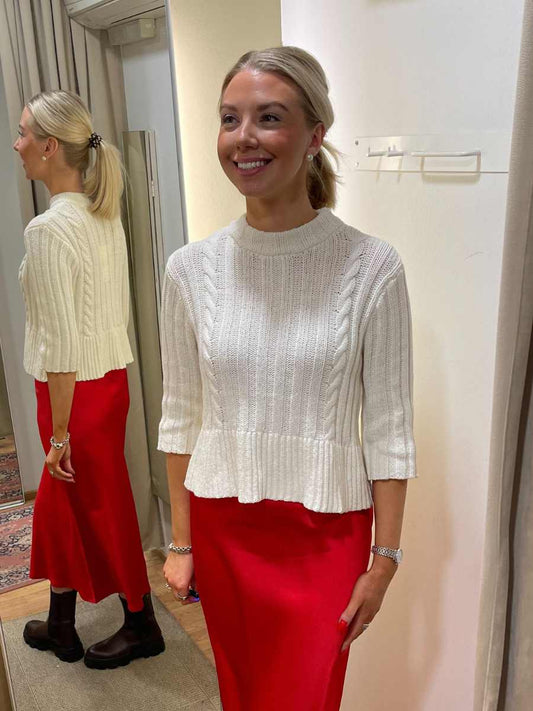 Menaka neulepusero, valkoinen