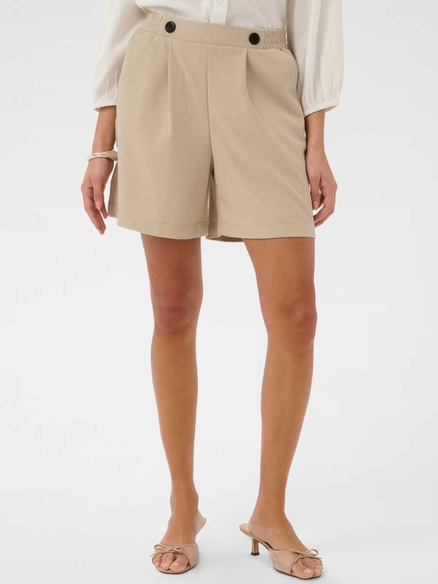 Kaffe Phoebe shortsit, eri värejä