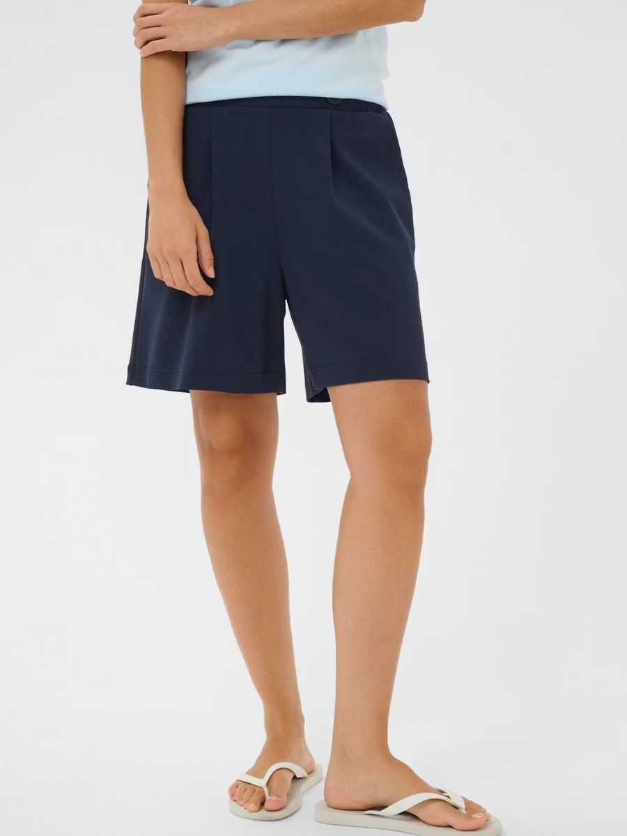 Kaffe Phoebe shortsit, eri värejä