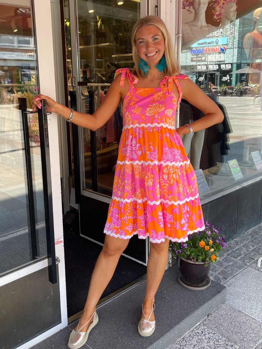 Orientique x Escape Layla lyhyt mekko, oranssi