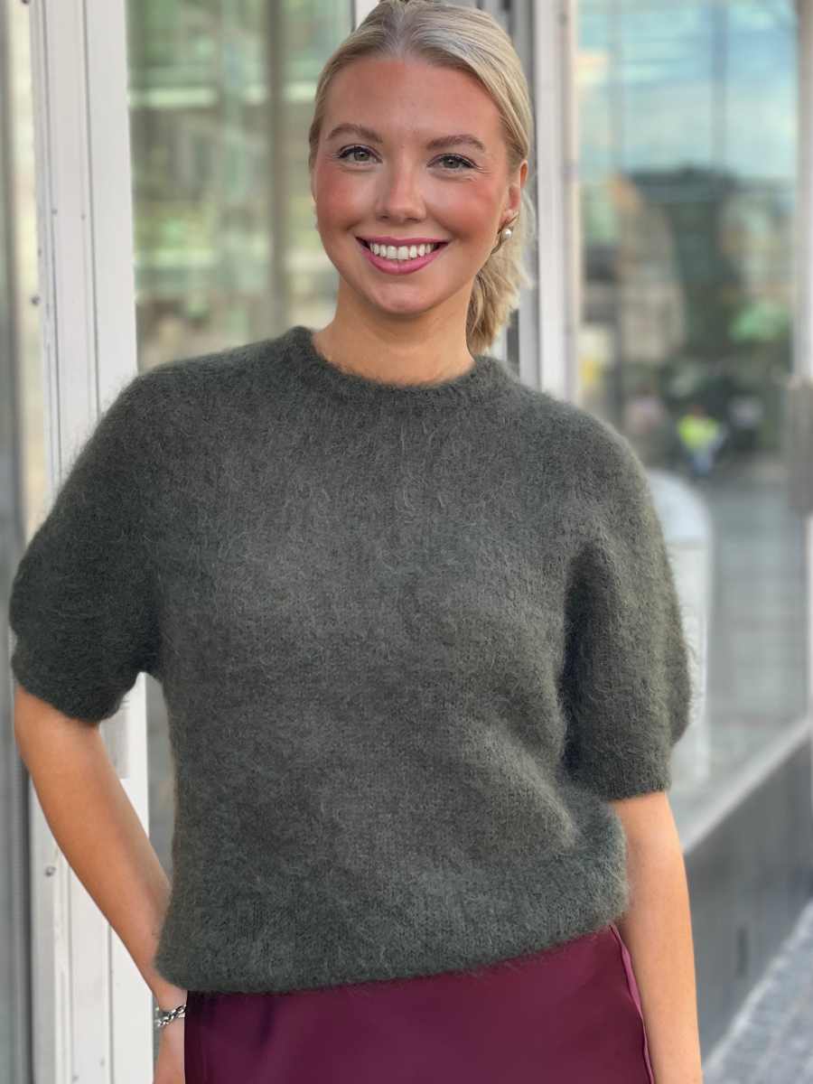 Syli mohairneule, lyhythihainen