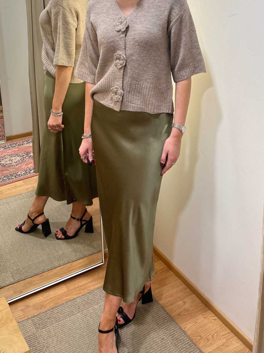 Kaffe Lotte satiinihame, murrettu vihreä